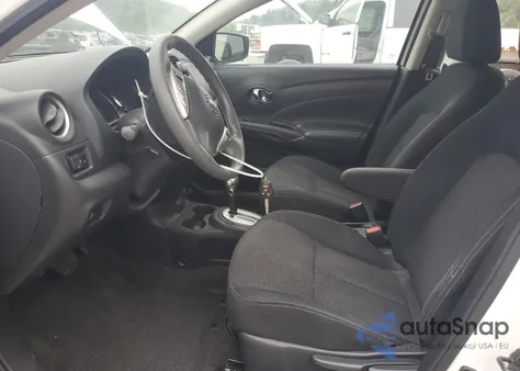 2017 Nissan Versa S z USA, uszkodzony, nr VIN 3N1CN7AP8HK419160